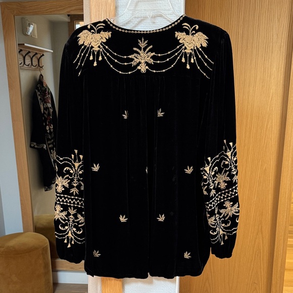 Johnny Was Black Velvet Blouse with Gold Embroidery - Picture 3 of 3